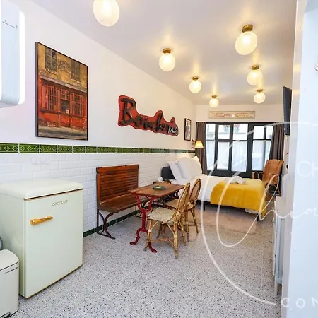 Lägenhet Retro Bistro Escape Authentic & Cozy *